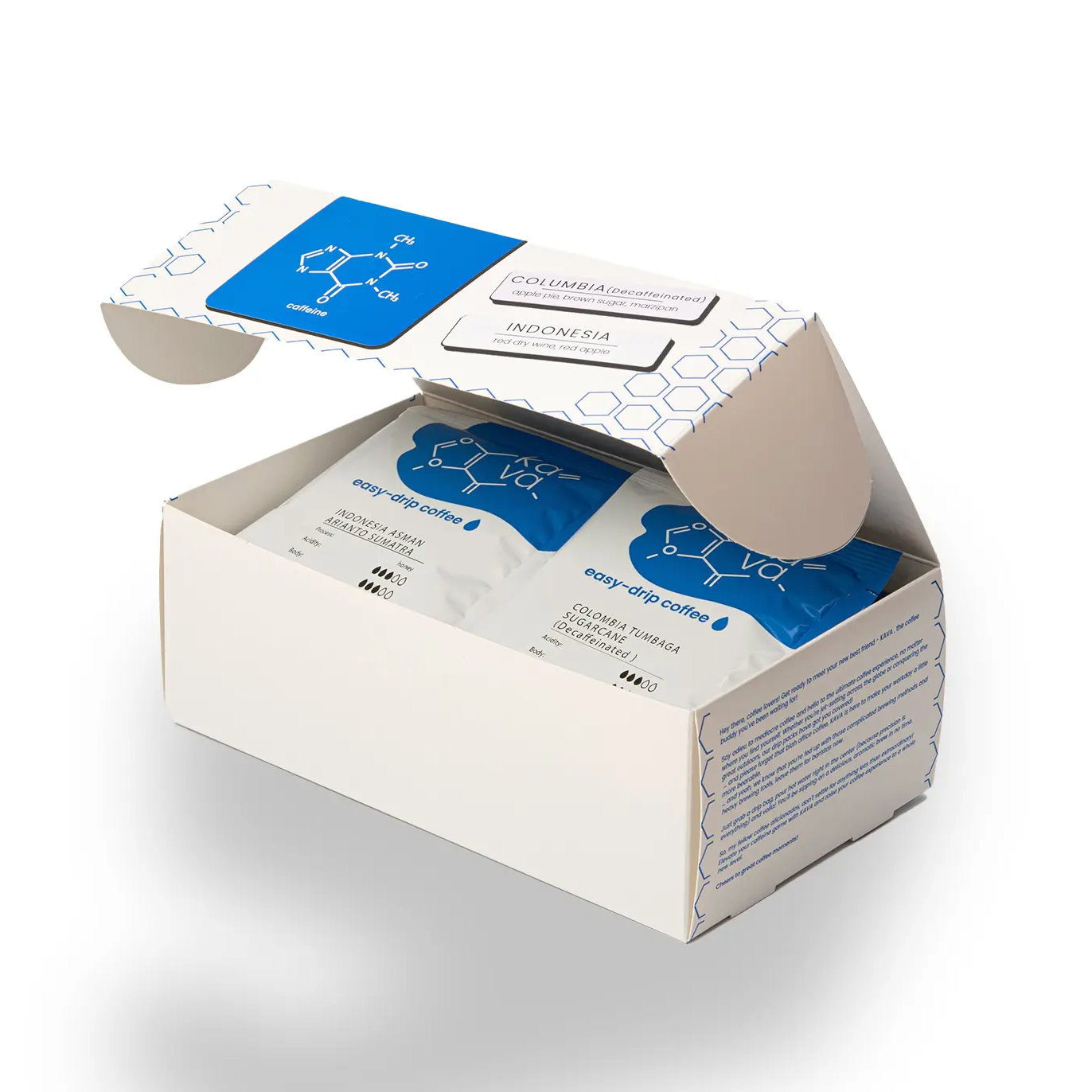 Un panier de fruits à côté d'un sachet de café Drip Coffee Bags, Café Indonesia Asman Arianto Sumatra Gayo Honey