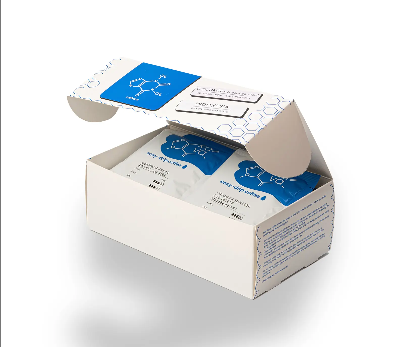 Un panier de fruits à côté d'un sachet de café Drip Coffee Bags, Café Indonesia Asman Arianto Sumatra Gayo Honey